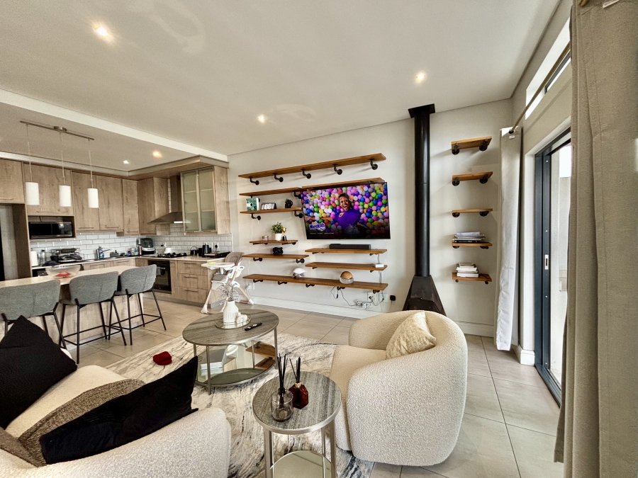 3 Bedroom Property for Sale in Sandown Western Cape